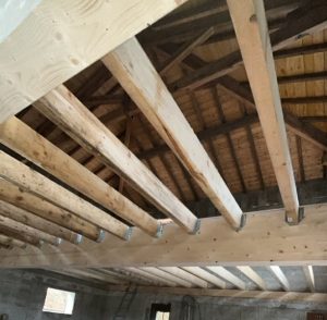 Charpente vue de l'intérieur